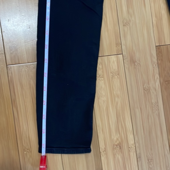 American Eagle Jeans - Picture 6 of 6